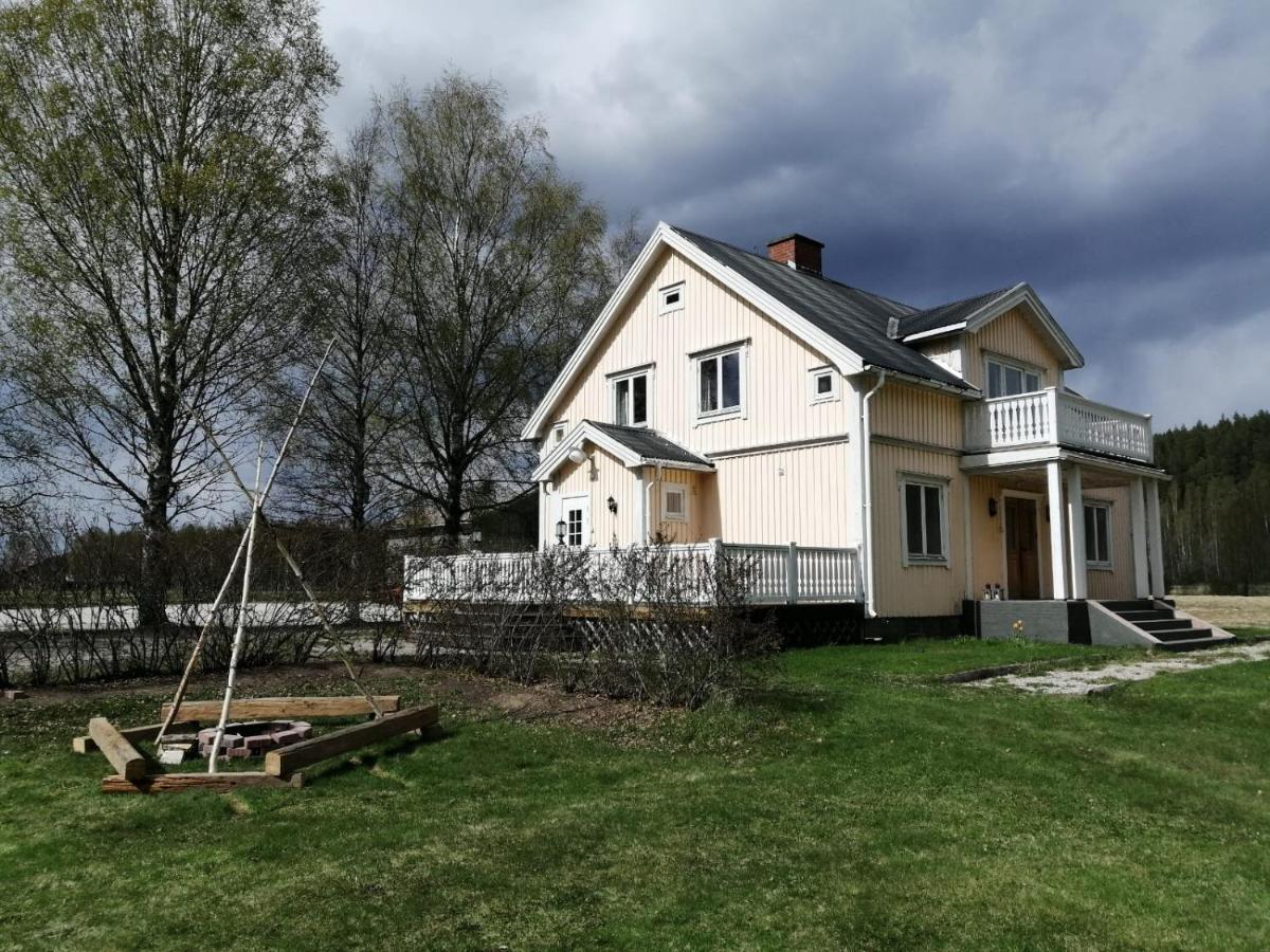 Ferienhaus Bjoerkebo Stollet Экстерьер фото